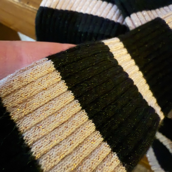 INC black and gold knit spandex body hugging striped sweater size large L - Picture 8 of 8